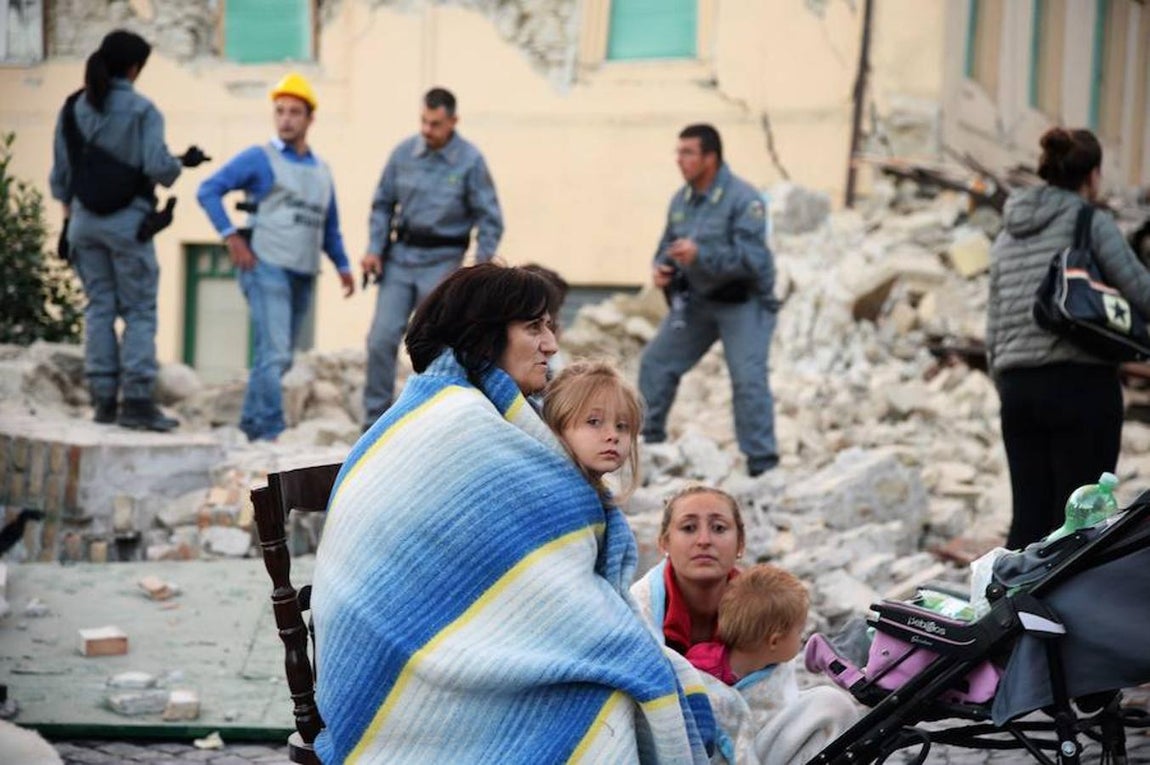Además del terremoto de 6 grados, esta madrugada se han registrado varias réplicas, de 5,5 y 4,6 y 4,3, cerca de Amatrice y de Norcia, y el principal, de 6 grados, llegó a sentirse en Roma. 