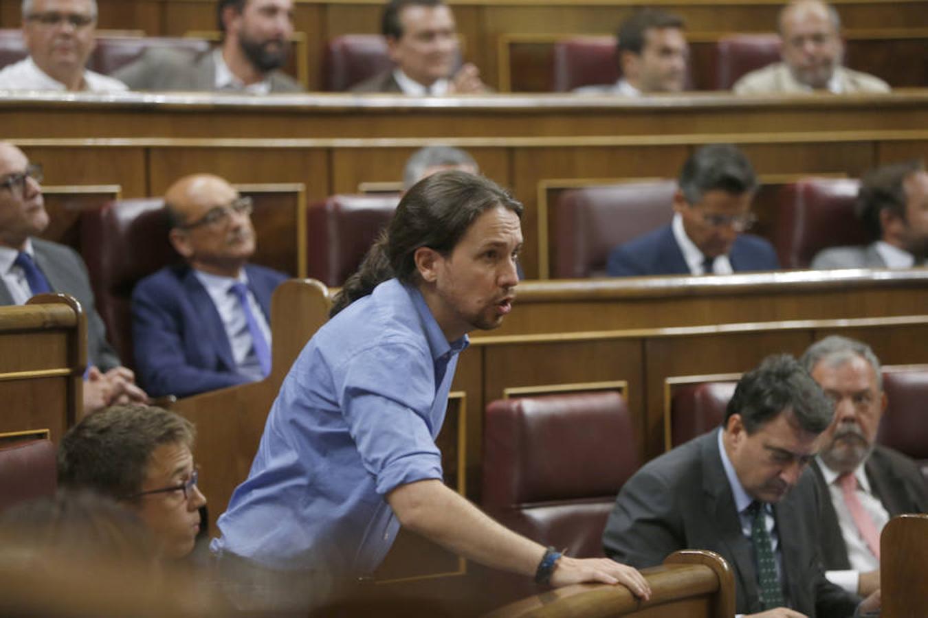 Pablo Iglesias vota «no» a la investidura de Rajoy