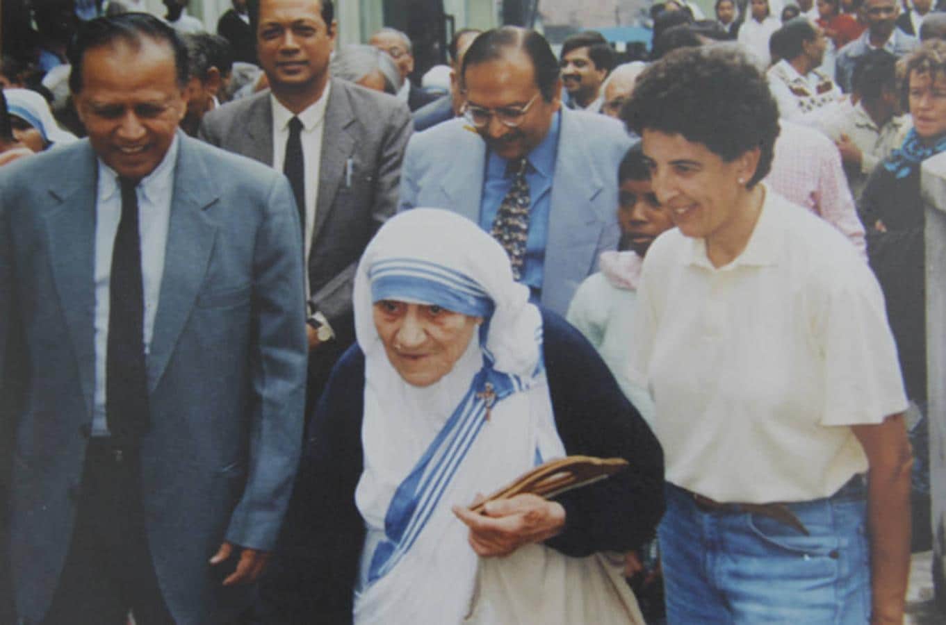 La voluntaria soriana Montse Alonso, afincada en Calcuta desde 1994, conoció a la Madre Teresa, a quien trató con frecuencia
