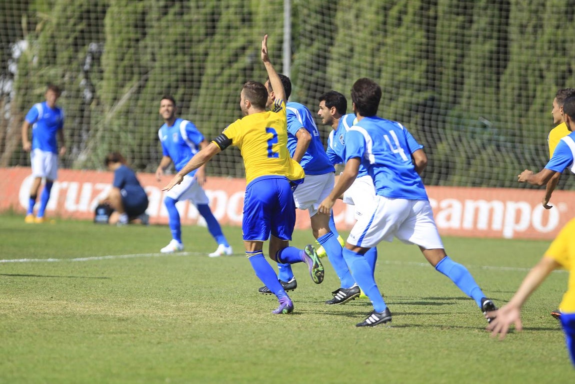 Las imágenes del Cádiz B - Xerez CD (1-0)