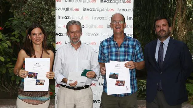El director de LAVOZ ha entregado este lunes los premios del ‘FotoCádiz’.