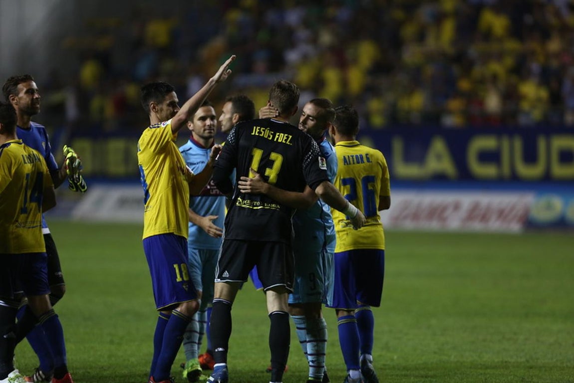 Fotos: El Cádiz se impone en los penaltis (3-2)