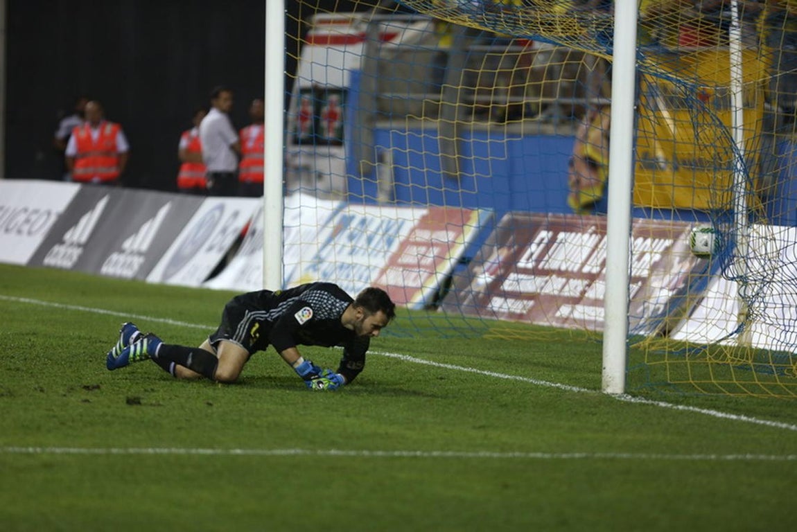 Fotos: El Cádiz se impone en los penaltis (3-2)