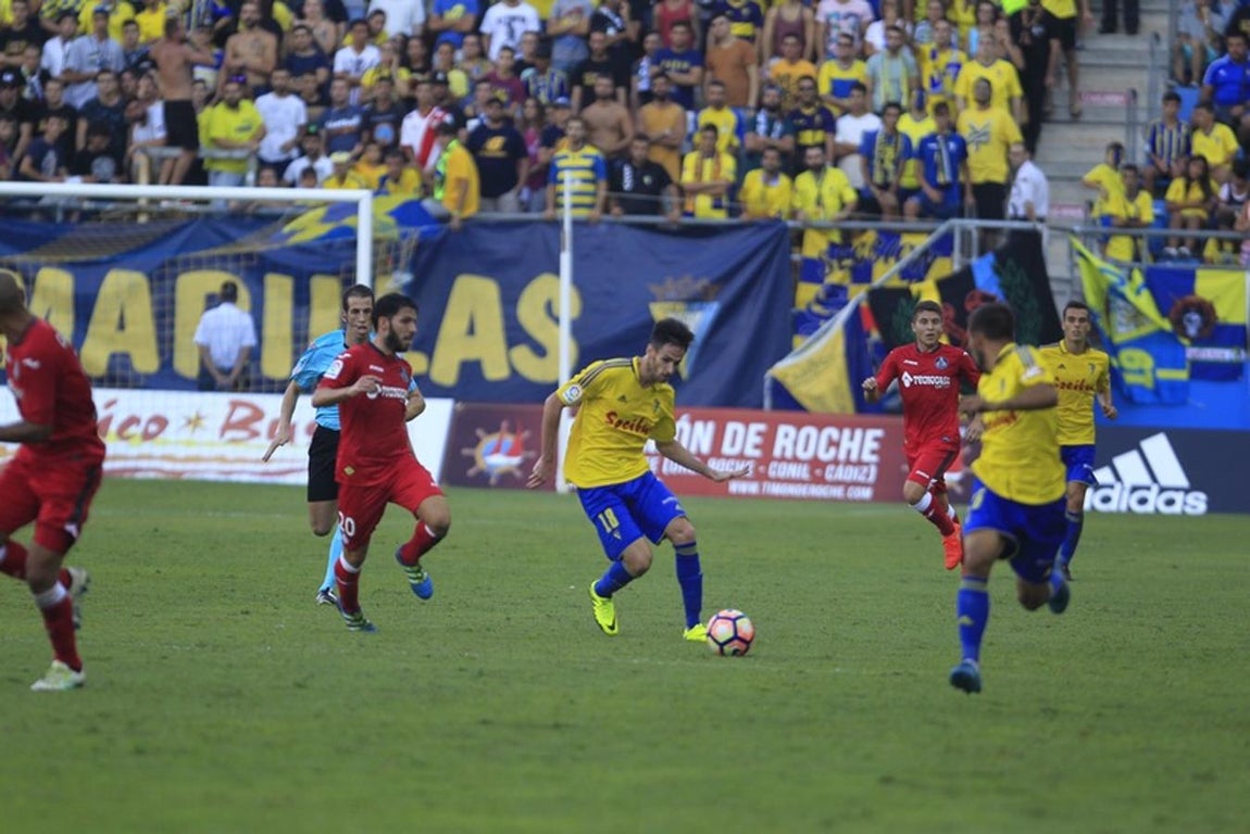 Las imágenes del Cádiz 3 -0 Getafe (II)
