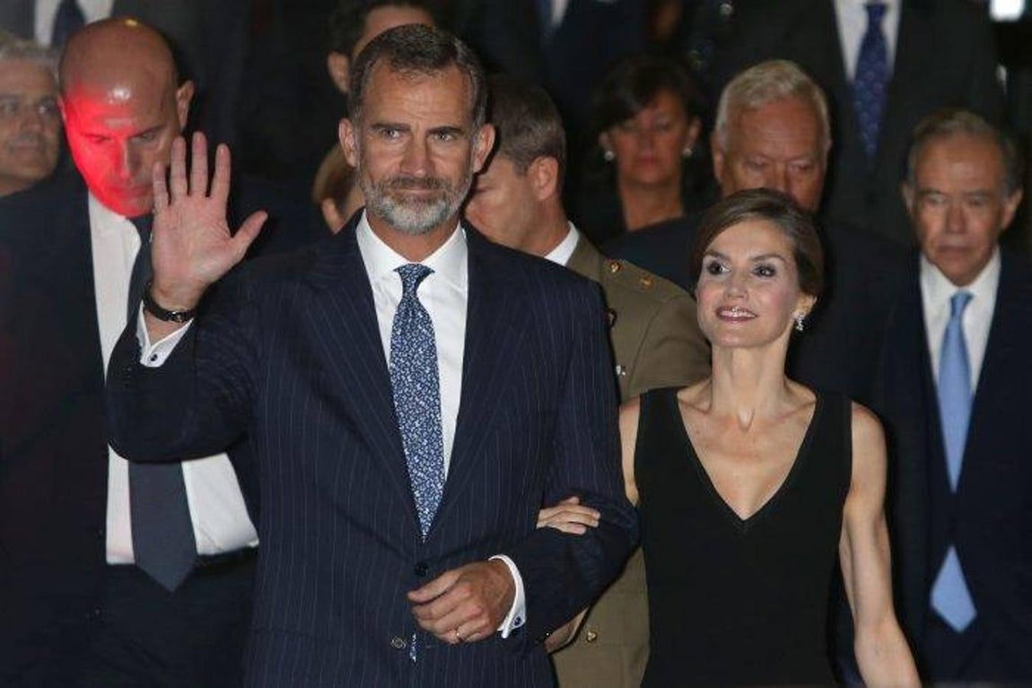 El acontecimiento cultural reunió en el Teatro Real a autoridades y representantes del mundo del arte y la cultura, del periodismo, de la empresa, de la diplomacia y de la vida social. 