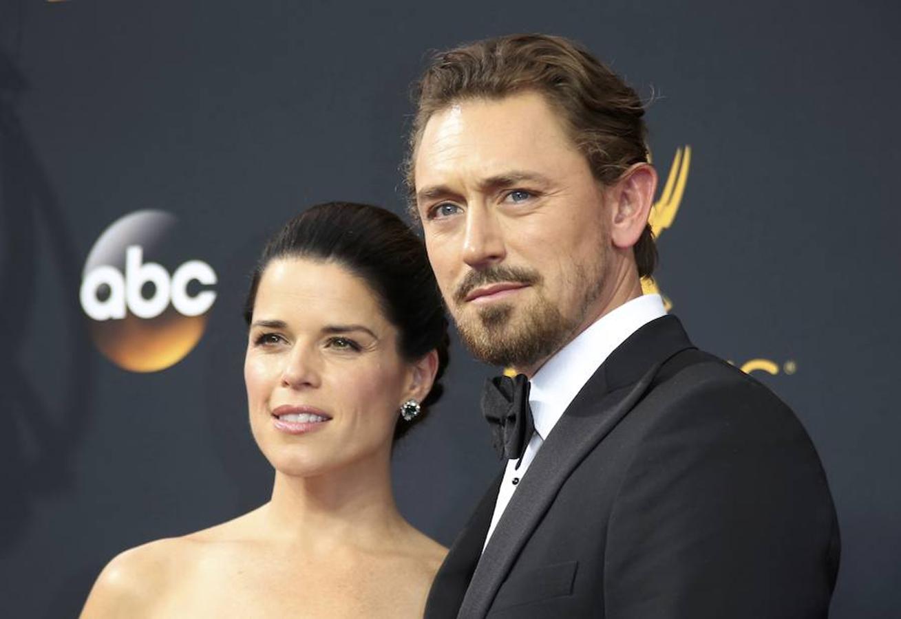 La alfombra roja de los Emmys, al detalle