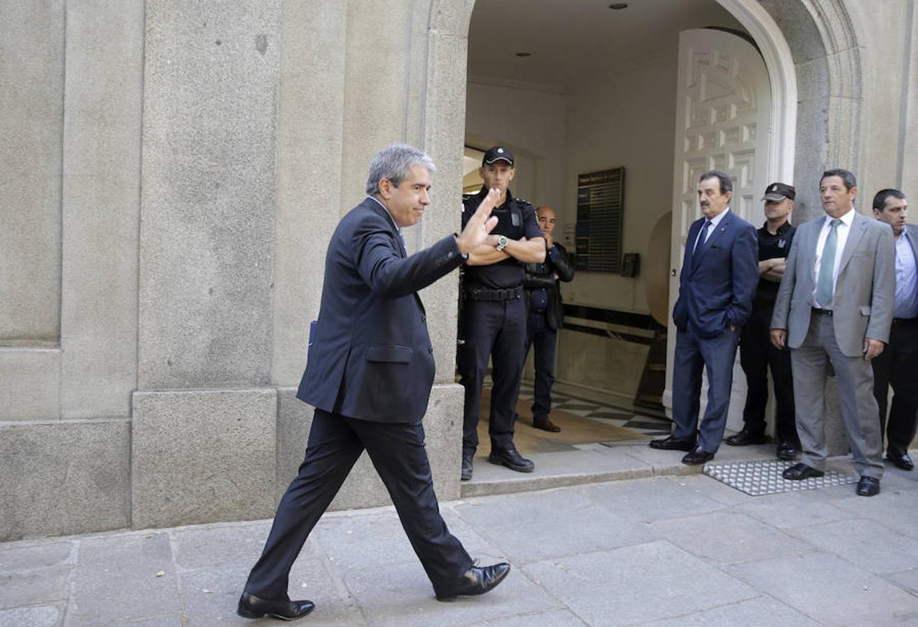 El exconseller Francesc Homs a su llegada al Tribunal Supremo donde ha declarado esta mañana como investigado por su papel en la consulta soberanista del 9N