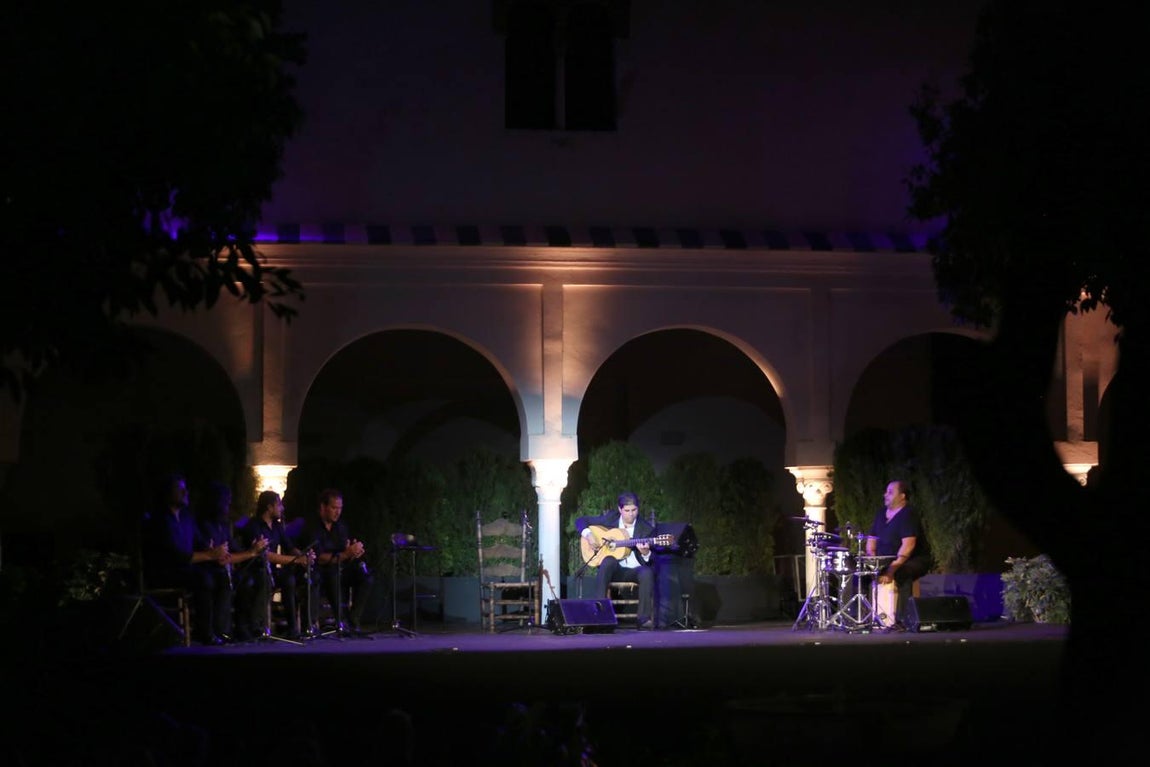 Manuel Valencia presenta su primer trabajo discográfico en la Bienal