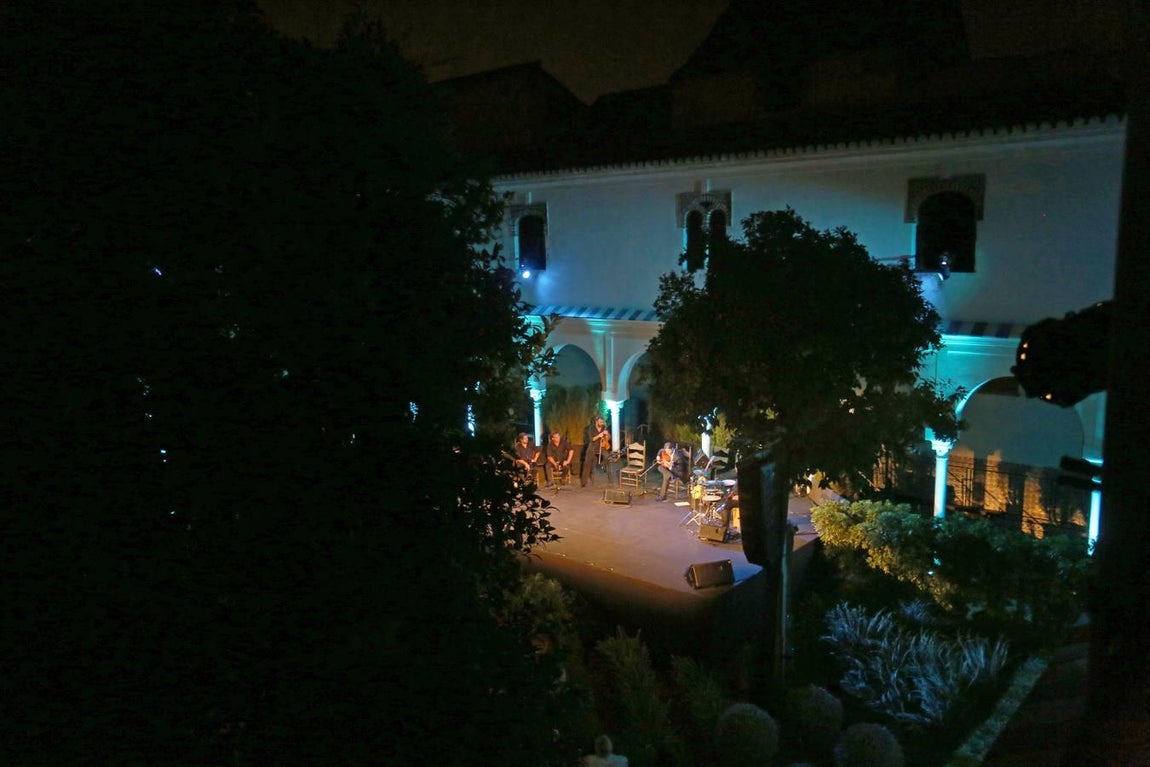 Manuel Valencia presenta su primer trabajo discográfico en la Bienal