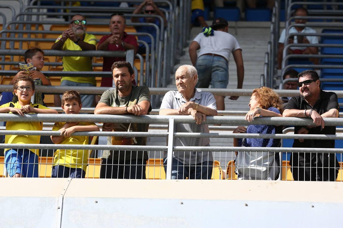 FOTOS: Búscate en el partido del Cádiz CF vs Oviedo
