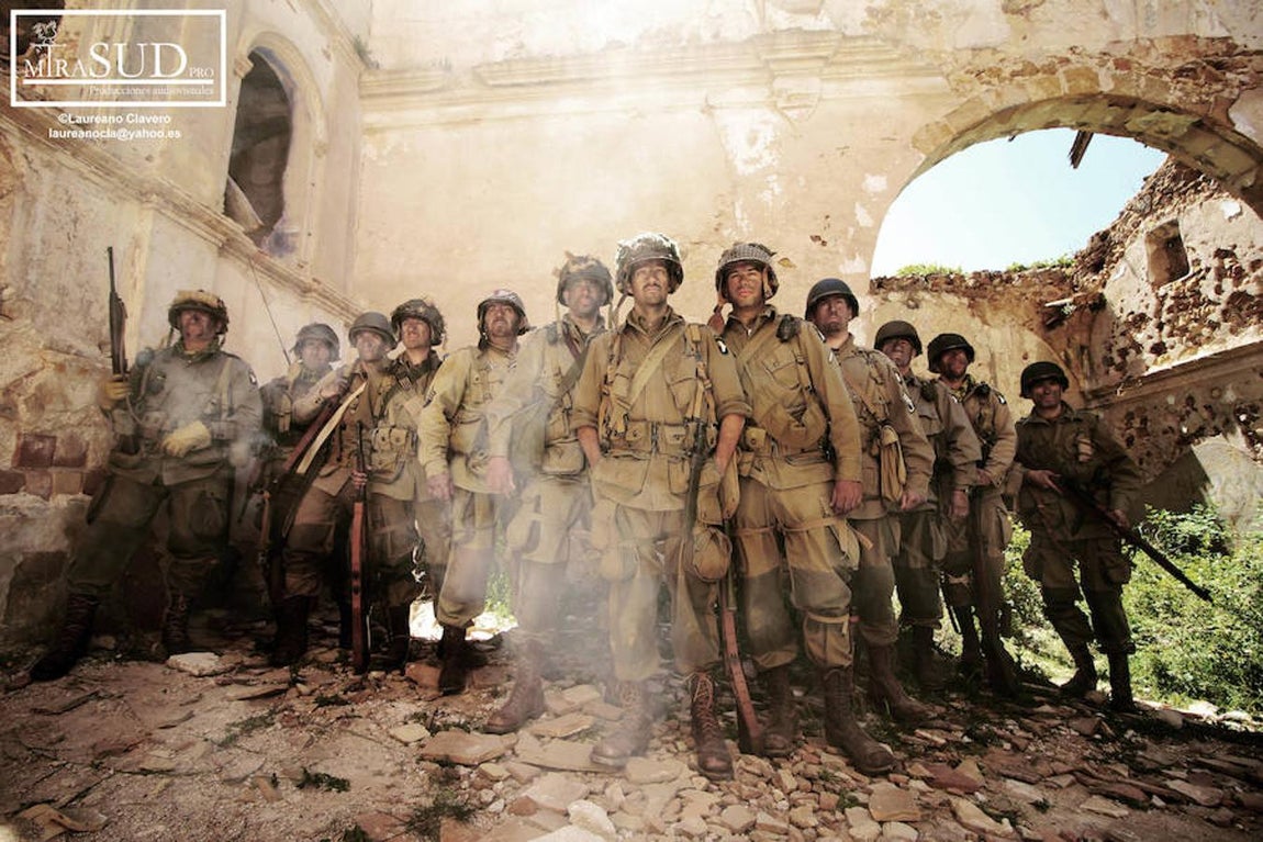 Para llevar a cabo el proyecto, contó con la ayuda de varias asociaciones de recreación histórica. 