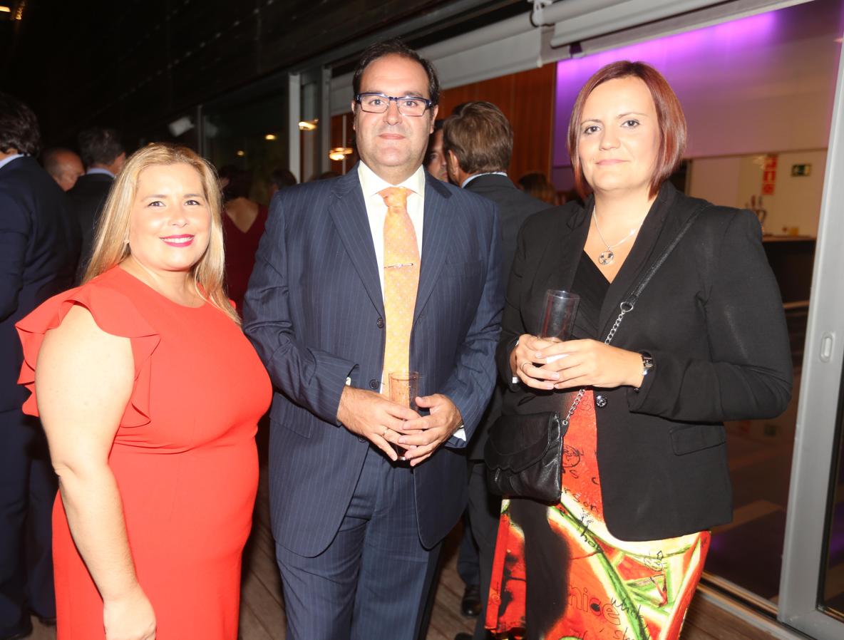 Carmen Olmedo, Juan José Domínguez y Belén Herráiz