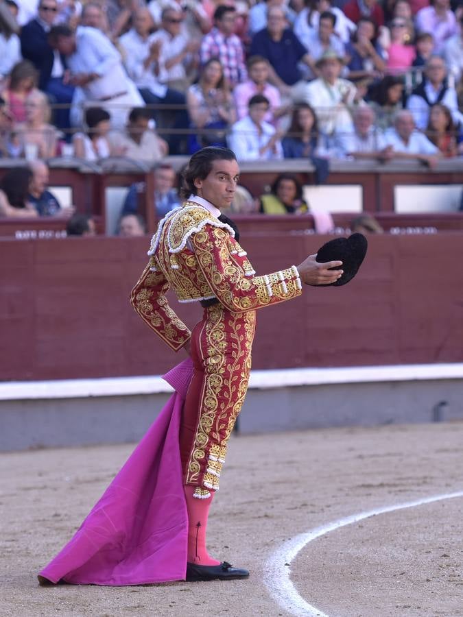 Las épicas faenas de Curro Díaz y José Garrido en la Feria de Otoño, foto a foto