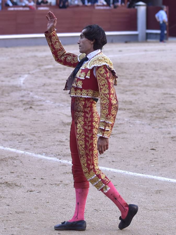 Las épicas faenas de Curro Díaz y José Garrido en la Feria de Otoño, foto a foto