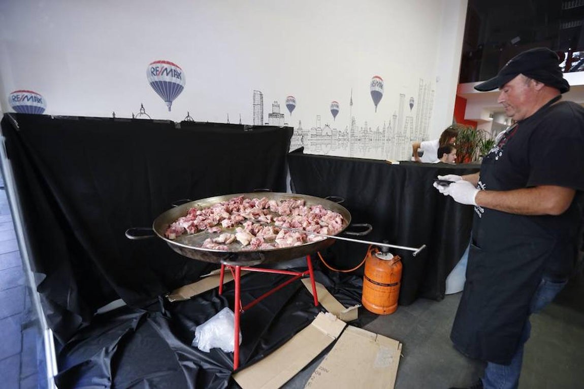 Paella para periodistas a las puertas de Ferraz. 