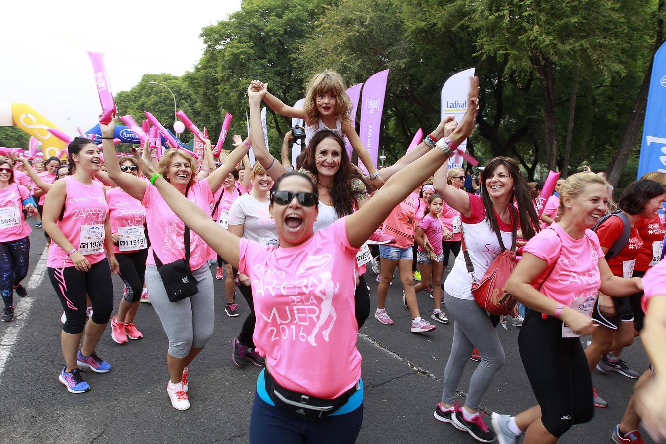 Doce mil corredoras baten récord de participación en la prueba sevillana