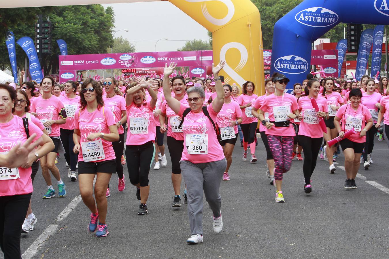 Doce mil corredoras baten récord de participación en la prueba sevillana