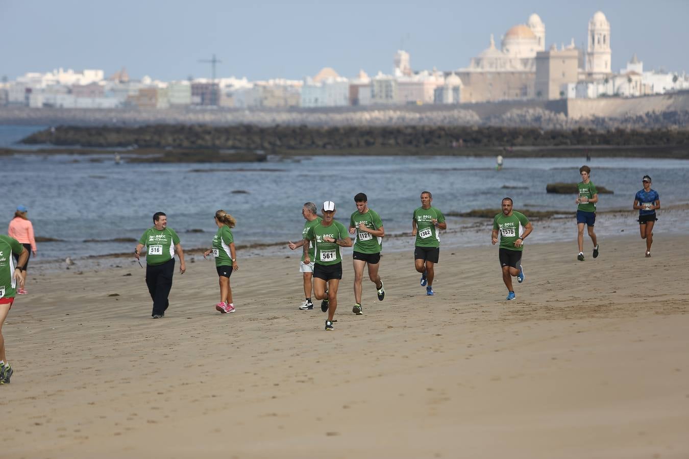 Carrera contra el Cáncer celebrada en Cádiz