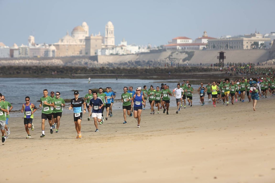 Carrera contra el Cáncer celebrada en Cádiz