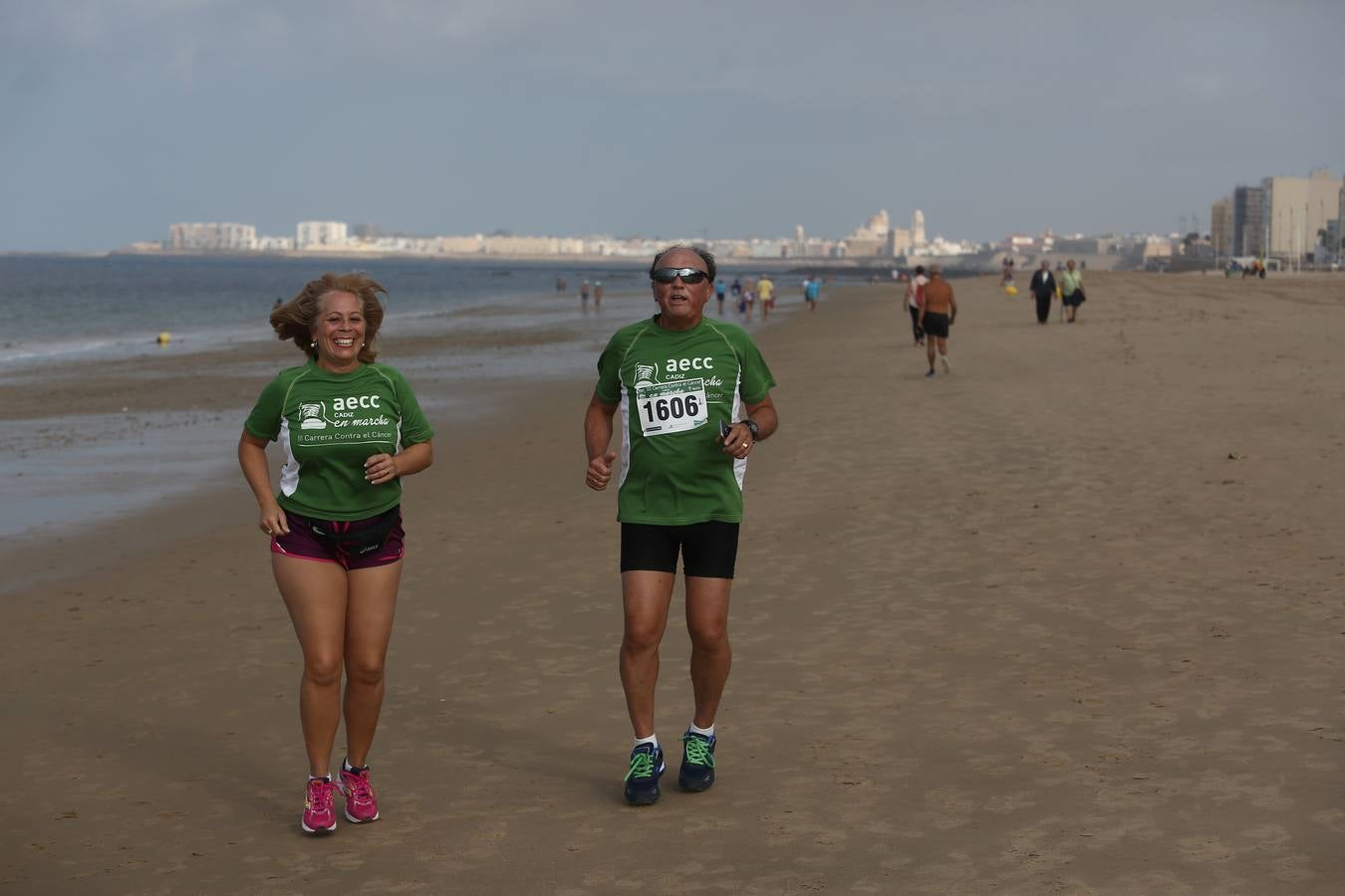 Carrera contra el Cáncer celebrada en Cádiz