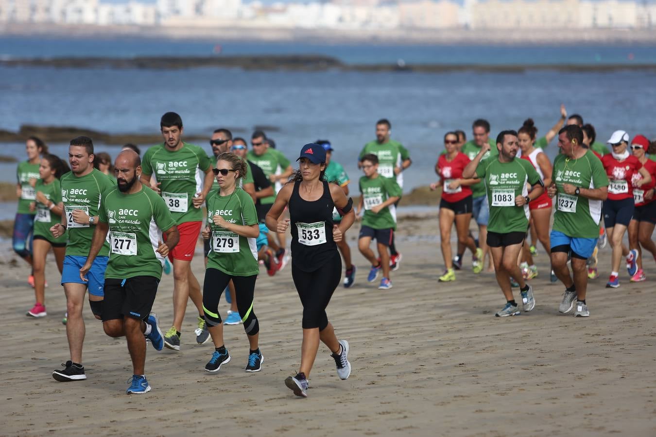 Carrera contra el Cáncer celebrada en Cádiz