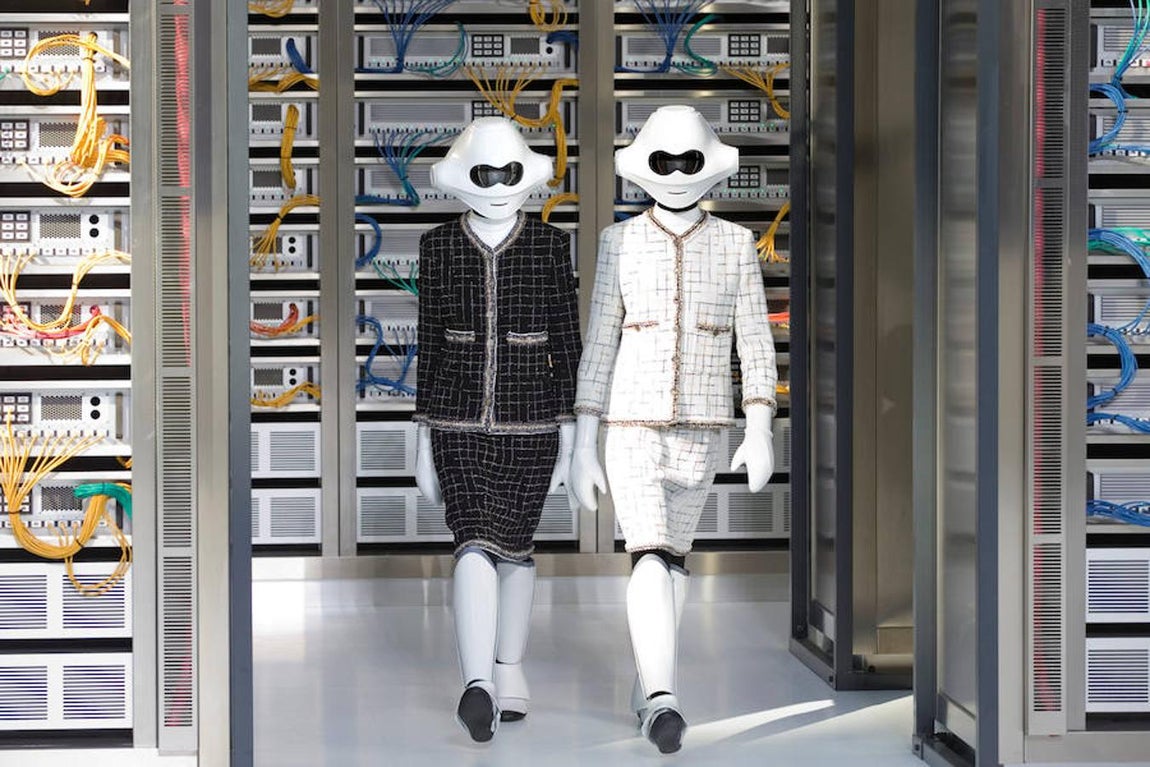 El desfile más futurista de Chanel