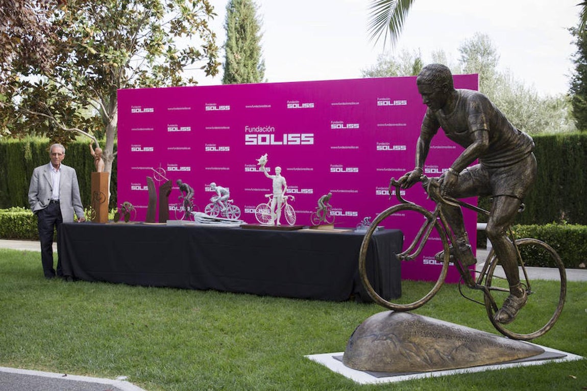 En imágenes: Los proyectos de la escultura de Bahamontes