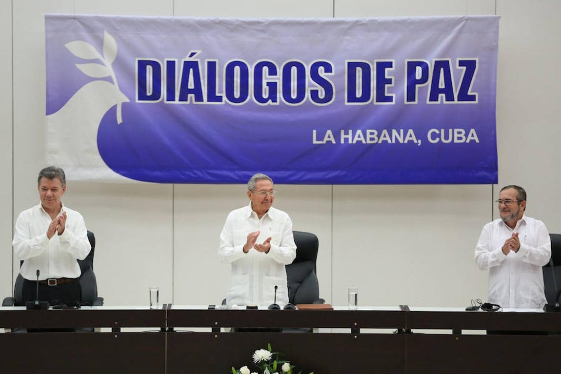 Juan Manuel Santos, Premio Nobel de la Paz 2016, en imágenes. Cuba ha sido la principal sede de unas conversaciones que se vienen desarrollando oficialmente desde 2012
