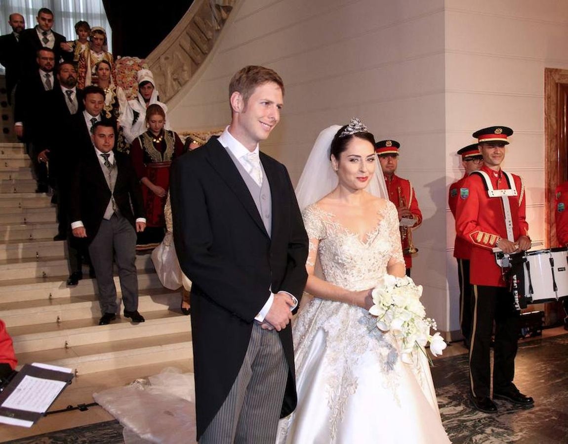 Los Príncipes Leka y Elia de Albania se dan el «sí, quiero». 