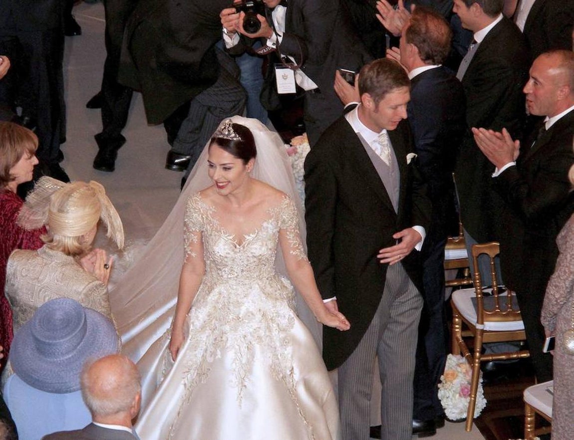 Los Príncipes Leka y Elia de Albania se dan el «sí, quiero». 