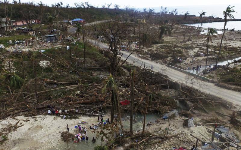 Foto aérea que muestra la destrucción causada por el huracán en Port-Salut
