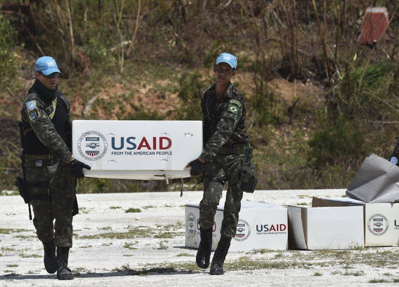 El poderoso huracán, la tormenta más feroz en el Caribe en casi una década, azotó a Haití el martes con vientos de hasta 230 kilómetros por hora. 