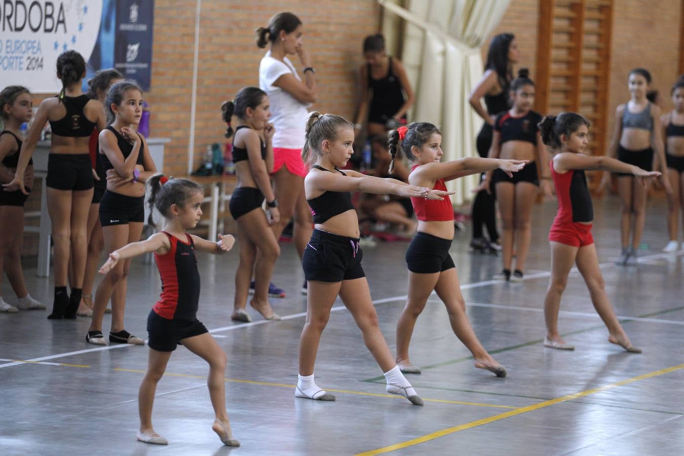 El futuro de la gimnasia rítmica cordobesa, en imágenes