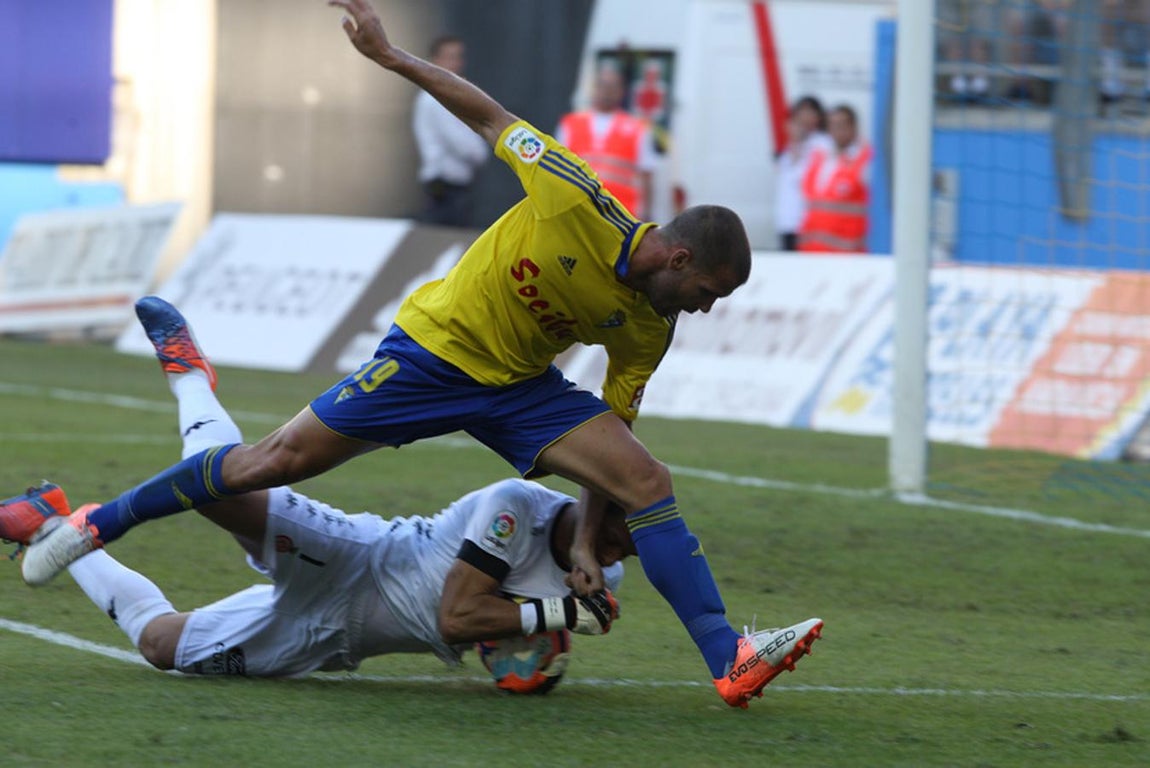 Las imágenes del partido Cádiz CF - Girona FC