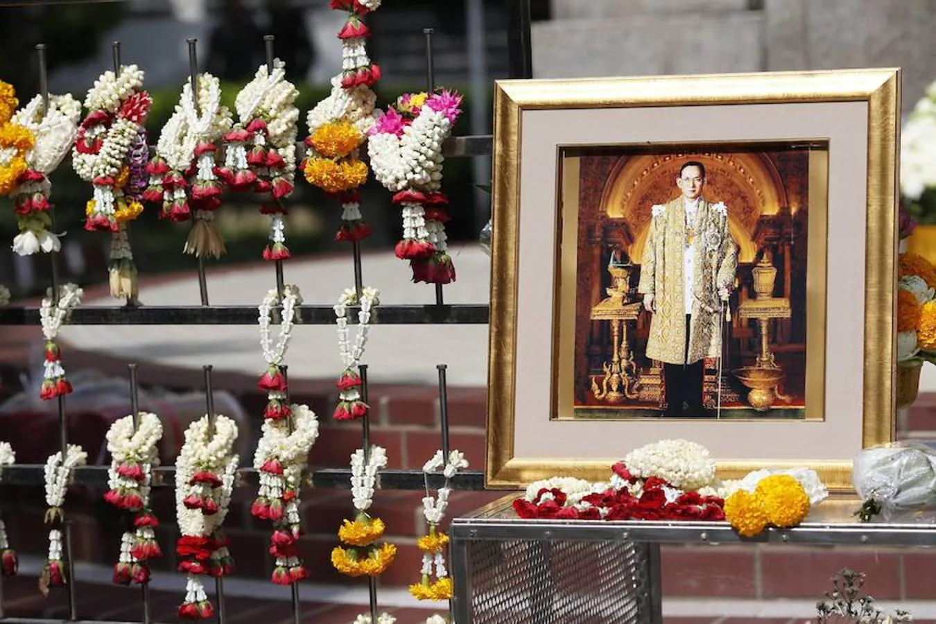 El Rey Bhumibol Adulyadej era respetado como una divinidad