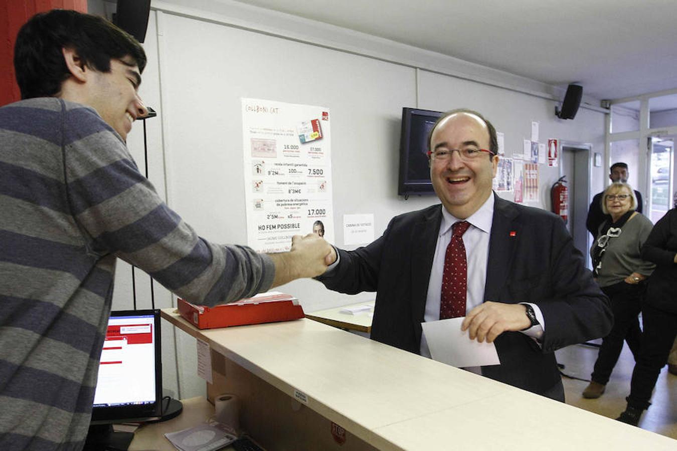 Iceta, que ha recordado que si gana las primarias tendrá en cuenta a su rival para formar la nueva dirección del partido, ha insistido en que los diputados socialistas dirán «no» a Mariano Rajoy (PP). 