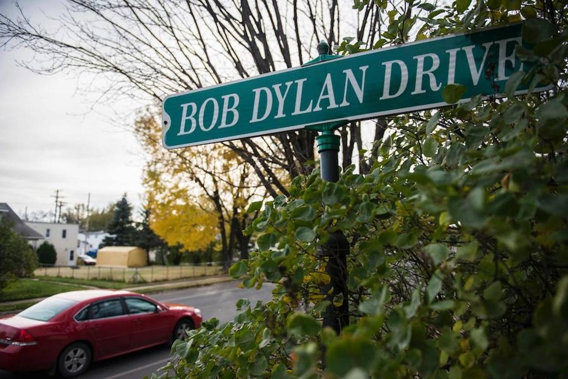 Una calle dedicada a Dylan, en Hibbing, ciudad donde pasó algunos años de su adolescencia. 