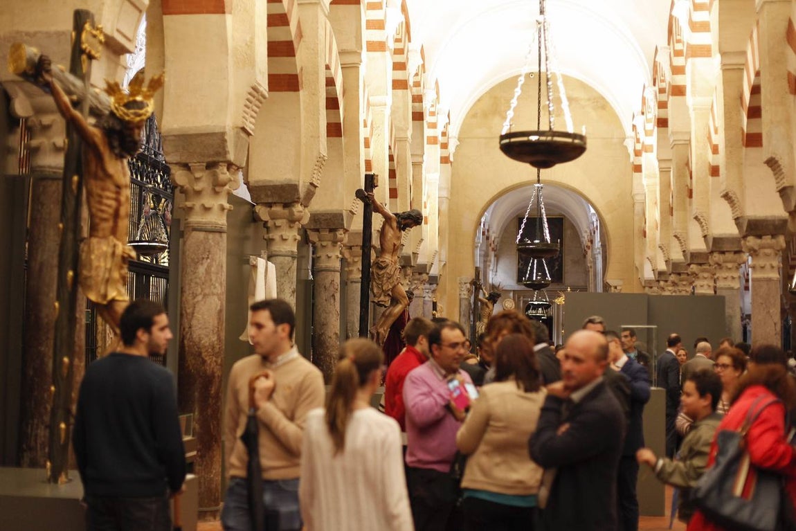 La exposición de la Vera-Cruz, en imágenes