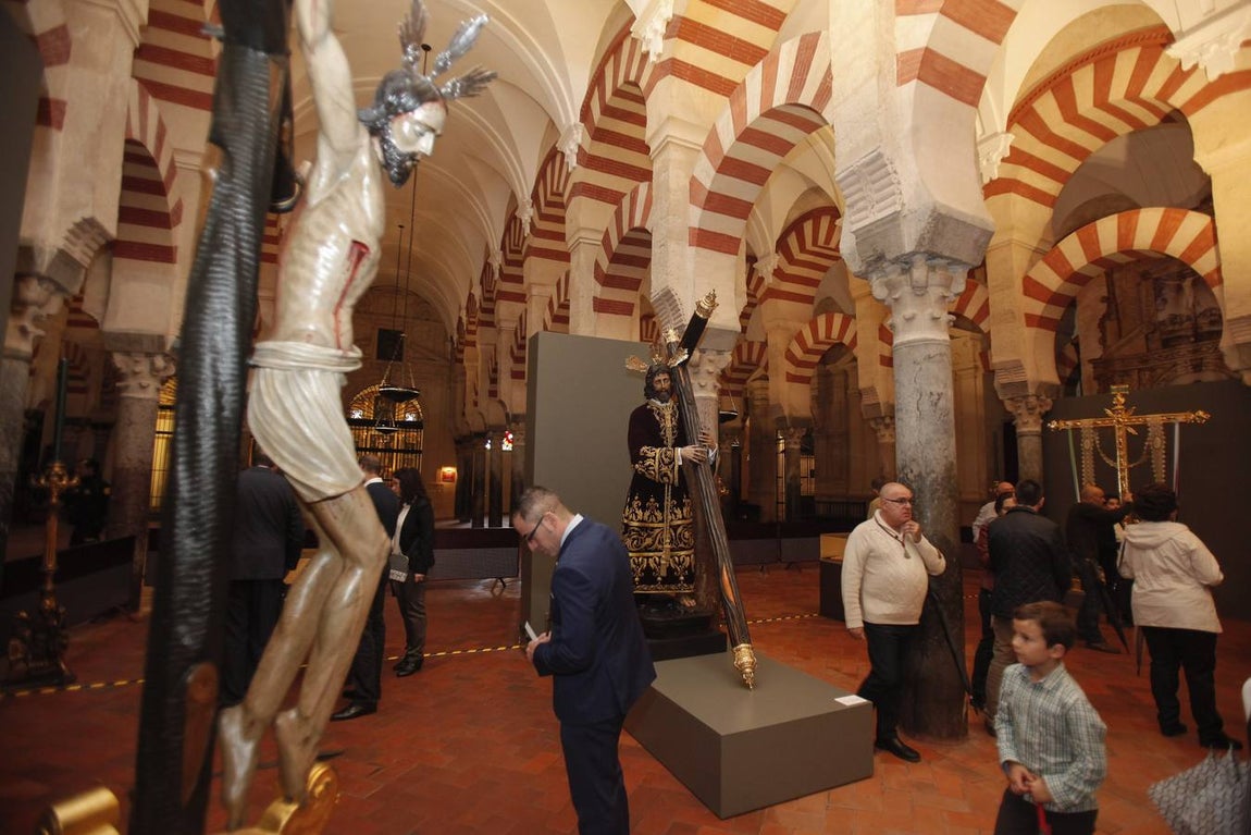 La exposición de la Vera-Cruz, en imágenes