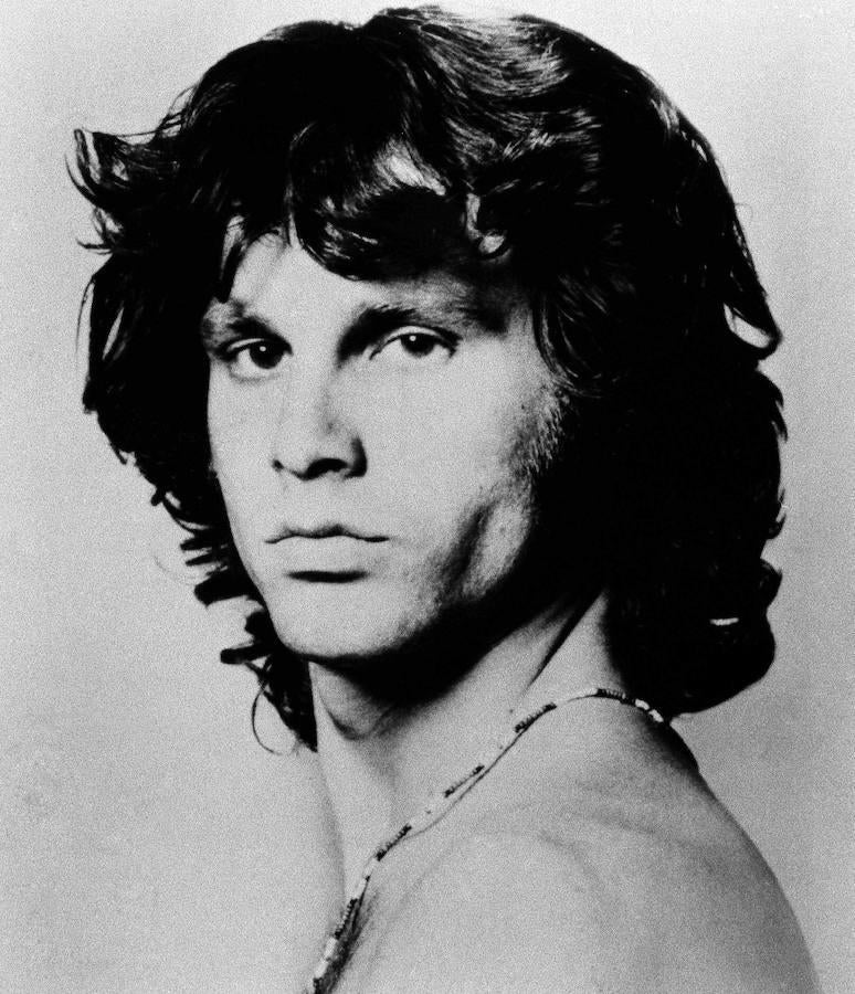 Jim Morrison. Fue un cantante, compositor y poeta estadounidense, conocido por ser el vocalista de The Doors