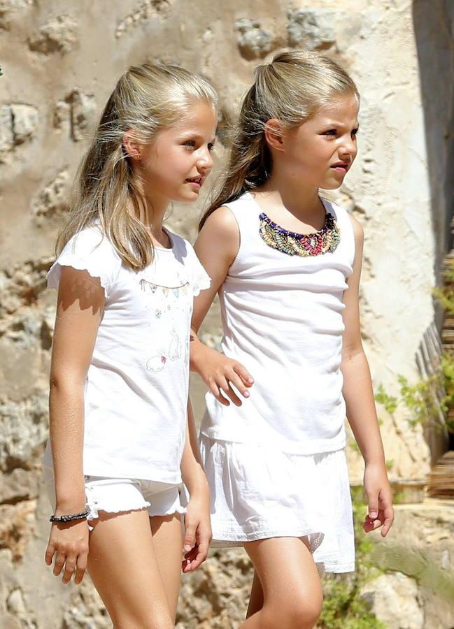 Leonor y Sofía se han convertido en un referente de estilo infantil a su corta edad. Ambas están consideradas como dos «it-girls». 