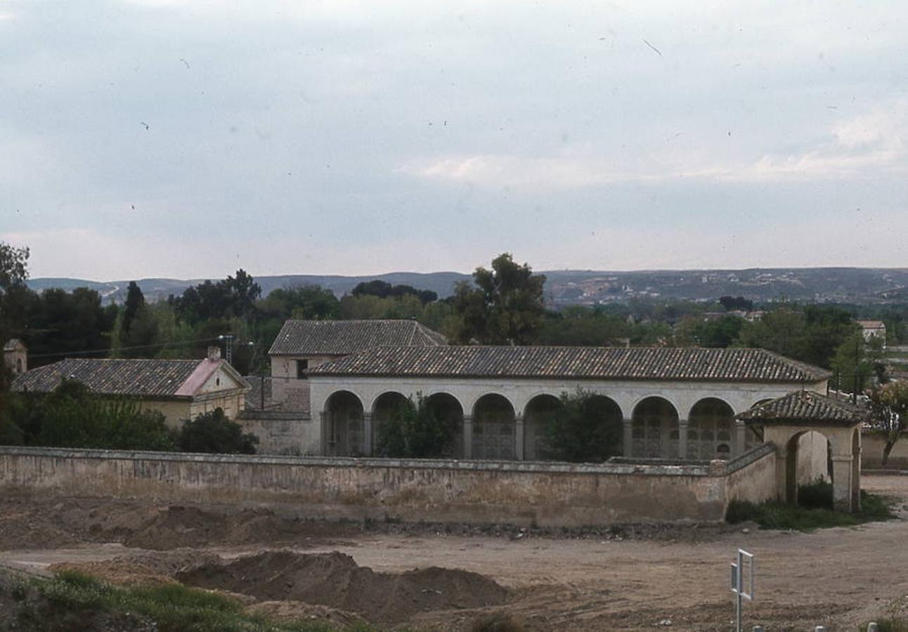 Cementerio de la Misericordia hacia 1990. Foto Rafael del Cerro. 