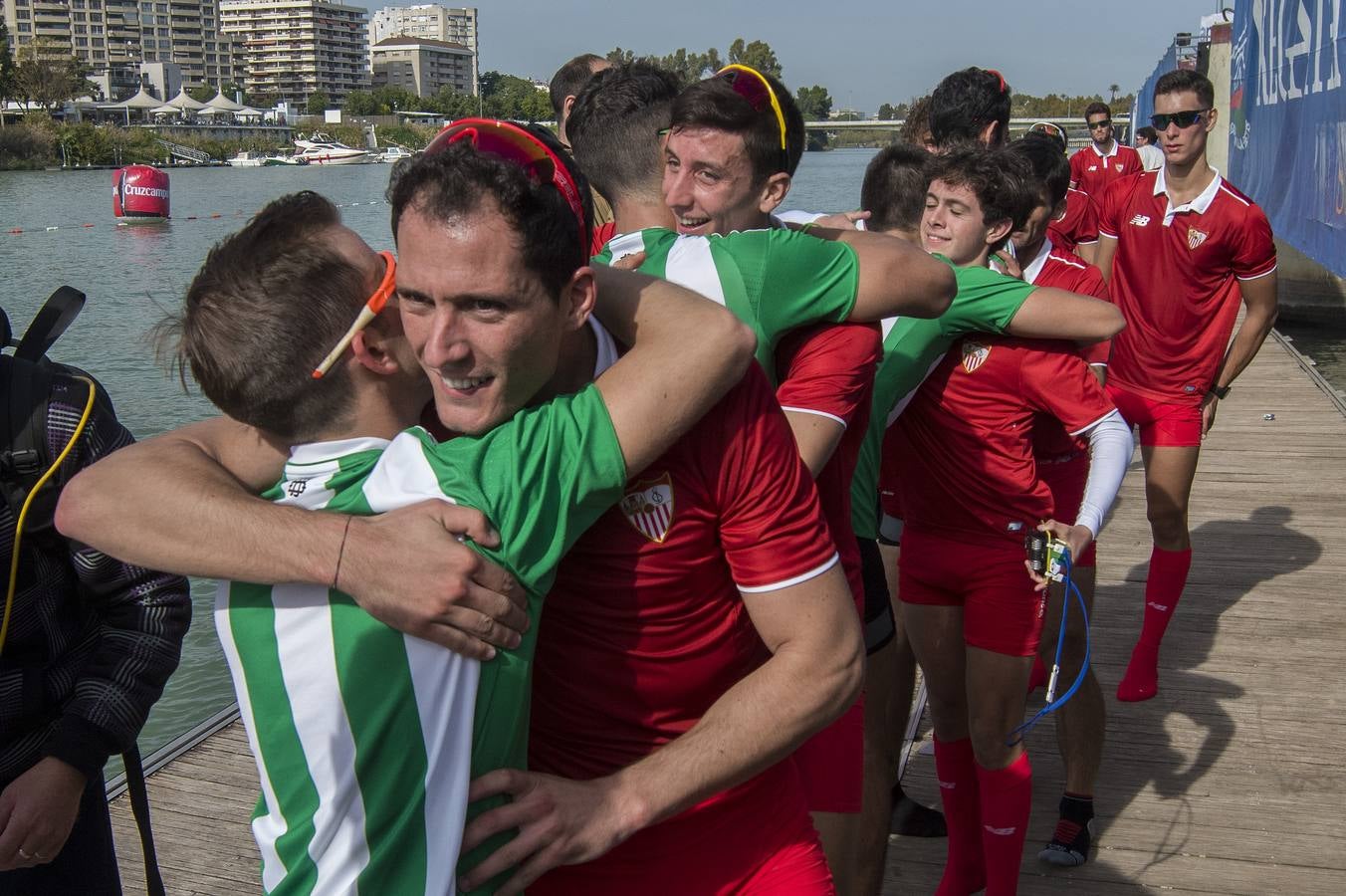 El Betis completó los seis mil metros de la prueba con algo más de veinte segundos de antelación sobre el conjunto sevillista