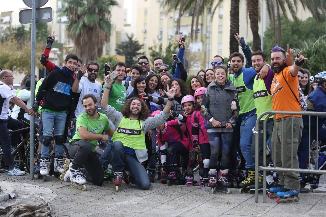 El evento «Sevilla sobre ruedas» ha estado organizado por el Ayuntamiento de Sevilla, en colaboración con la Fundación Cajasol y Bike and You