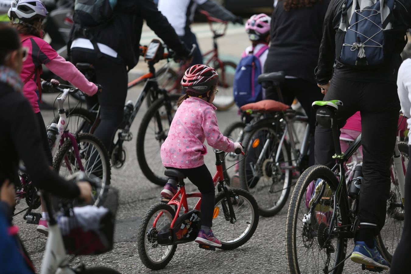 El evento «Sevilla sobre ruedas» ha estado organizado por el Ayuntamiento de Sevilla, en colaboración con la Fundación Cajasol y Bike and You