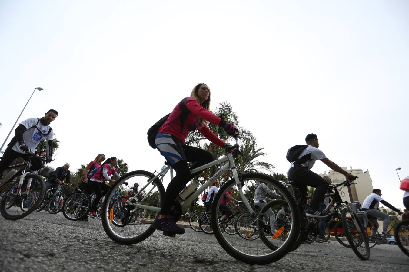 El evento «Sevilla sobre ruedas» ha estado organizado por el Ayuntamiento de Sevilla, en colaboración con la Fundación Cajasol y Bike and You