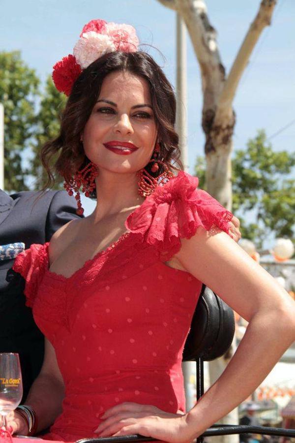 María José Suárez. Trabajó como presentadora de televisión y actriz en obras de teatro