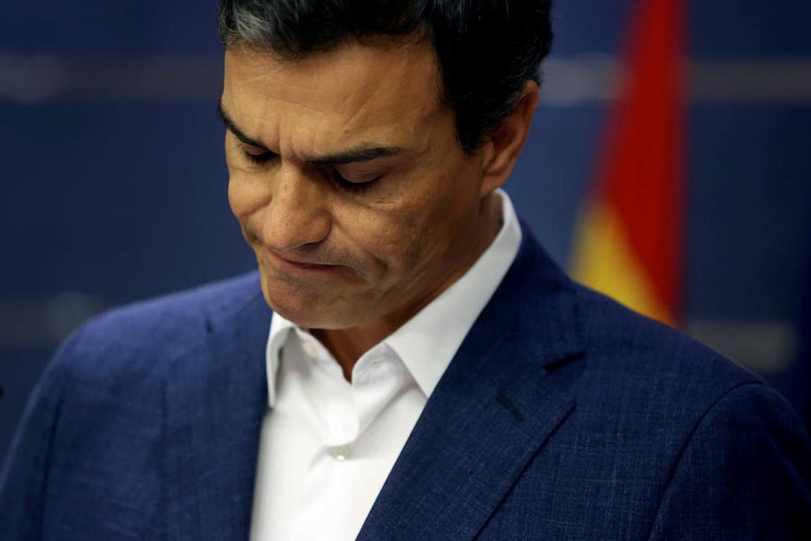 Las lágrimas de Pedro Sánchez en su adiós como diputado