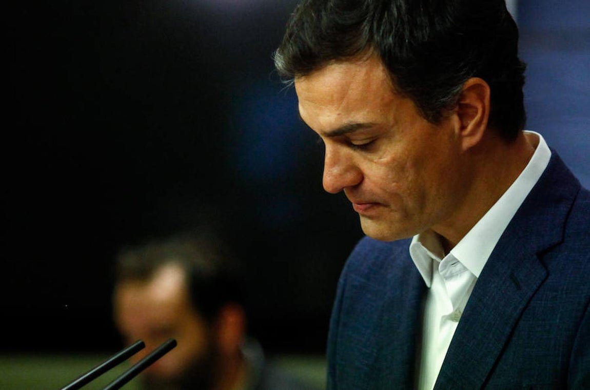 Las lágrimas de Pedro Sánchez en su adiós como diputado