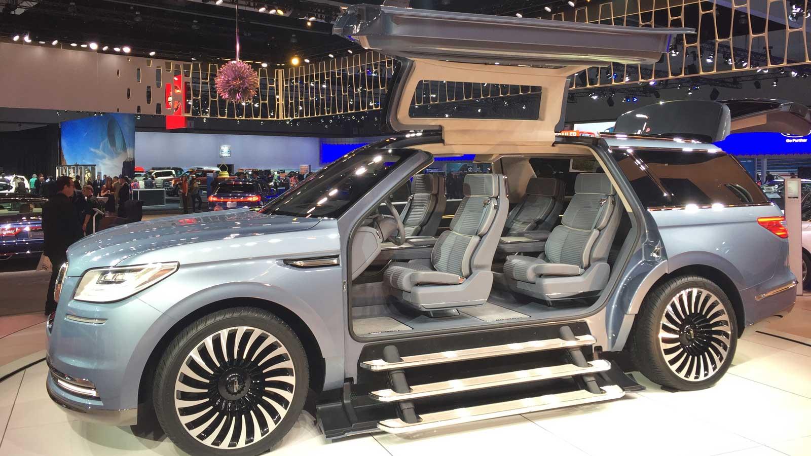 El enorme Lincoln Navigator Concept, visto antes en Nueva York, anuncia la estética del modelo que se venderá en 2017